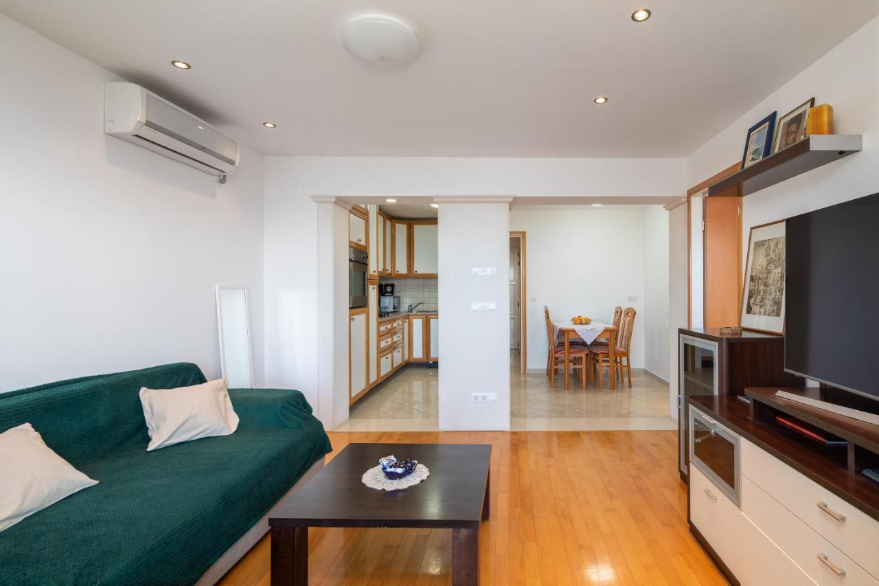 Sunny Vista Apartment Omis Exterior photo